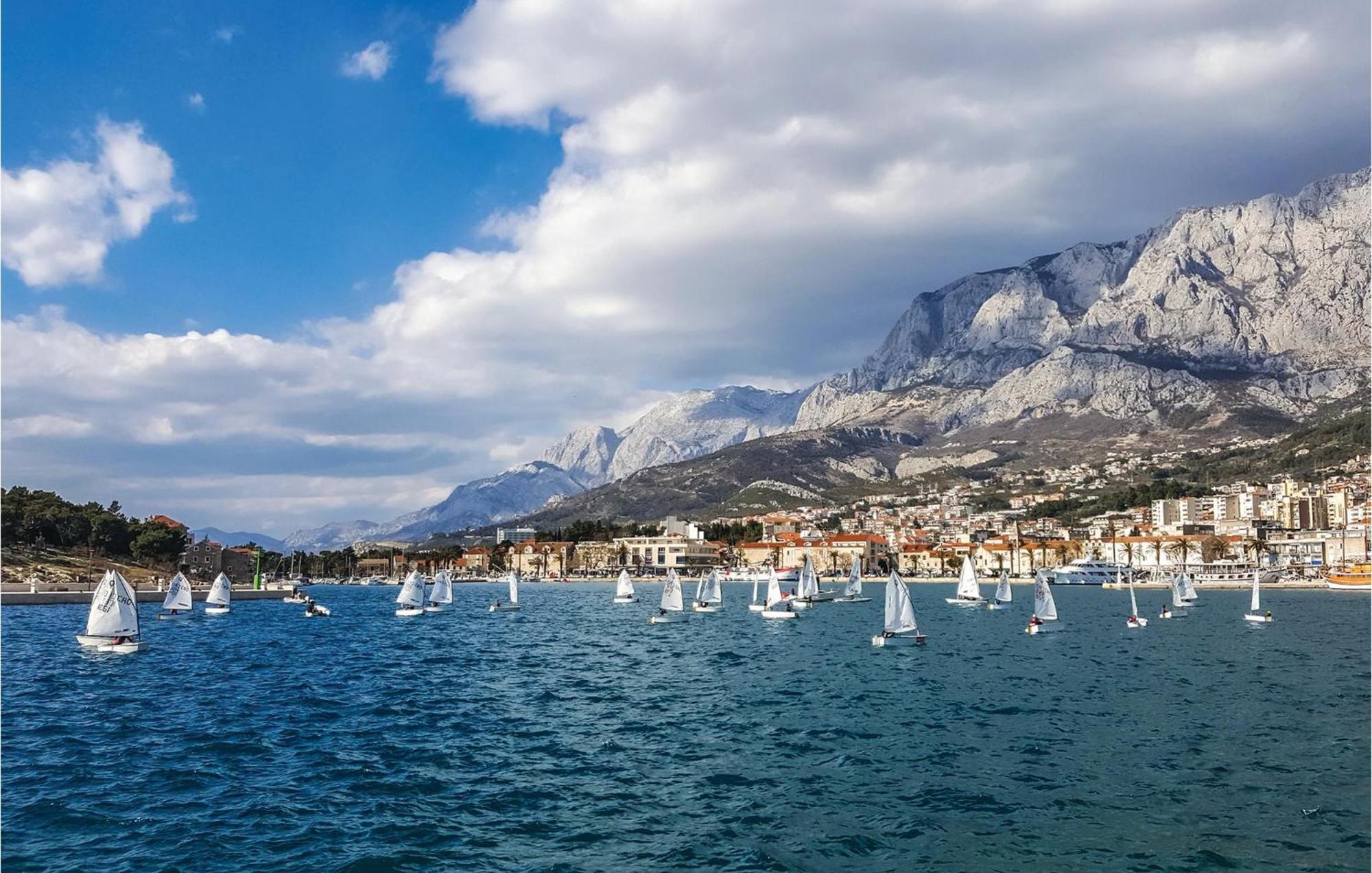 Stunning Apartment In Makarska With Wifi Exterior foto