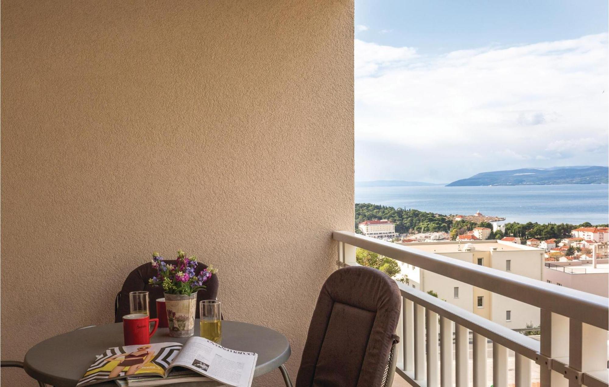 Stunning Apartment In Makarska With Wifi Exterior foto